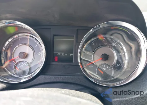 2016 Chrysler Town & Country Touring-L Anniversary Edition из США, поврежденный, VIN 2C4RC1CG9GR189163